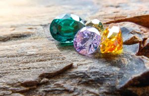 natural-vs-lab-created-gemstones